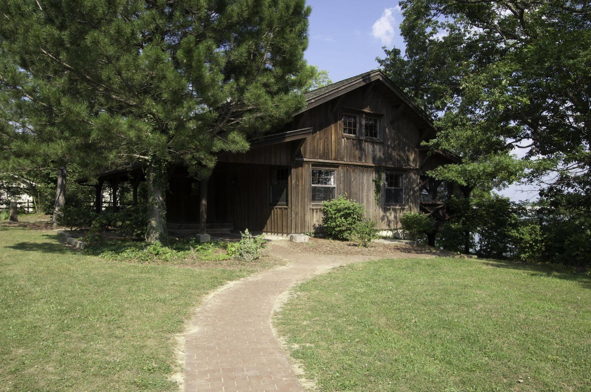 Deer Creek State Park Lodge And Conference Center Crownover Mill エクステリア 写真