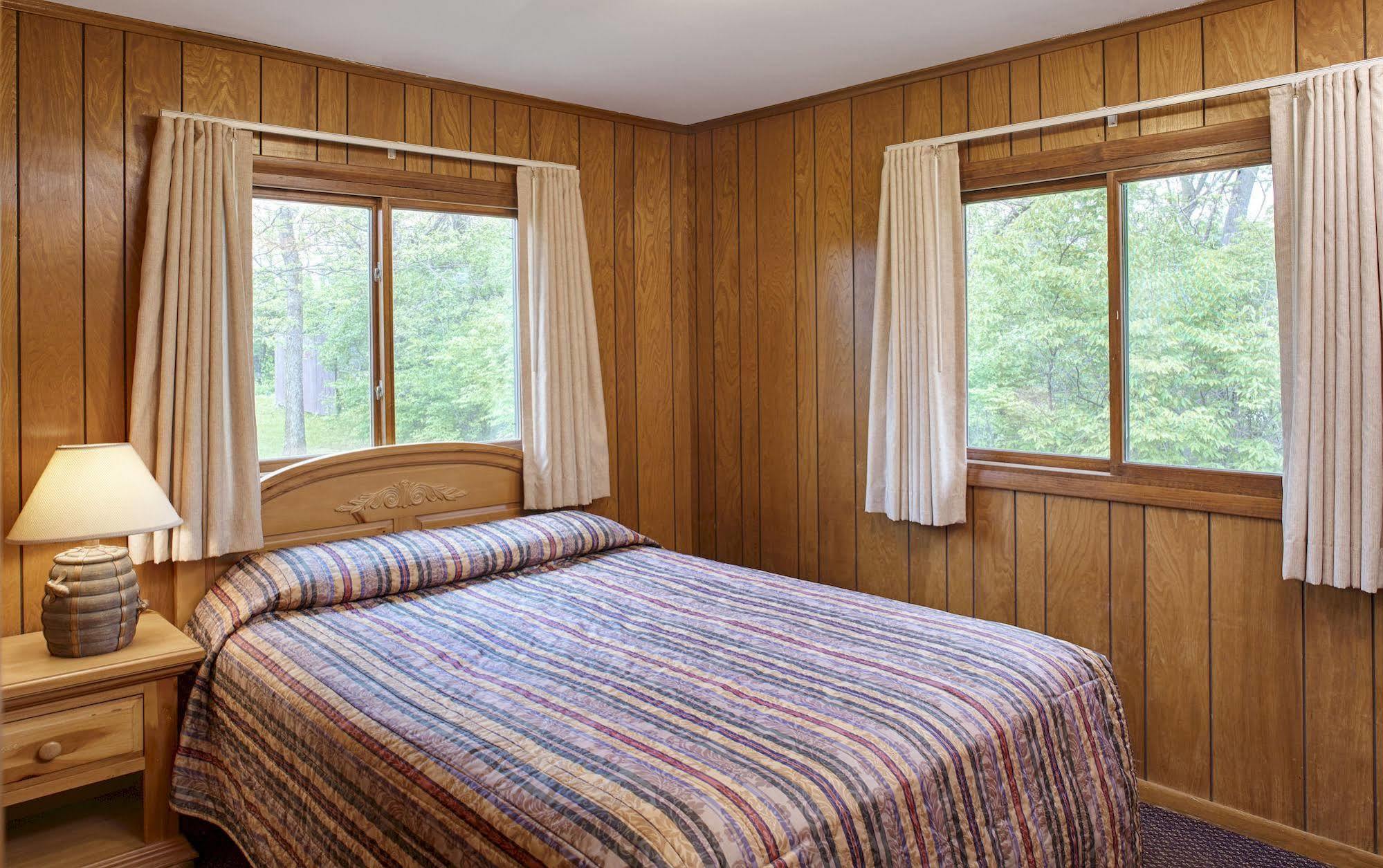 Deer Creek State Park Lodge And Conference Center Crownover Mill エクステリア 写真