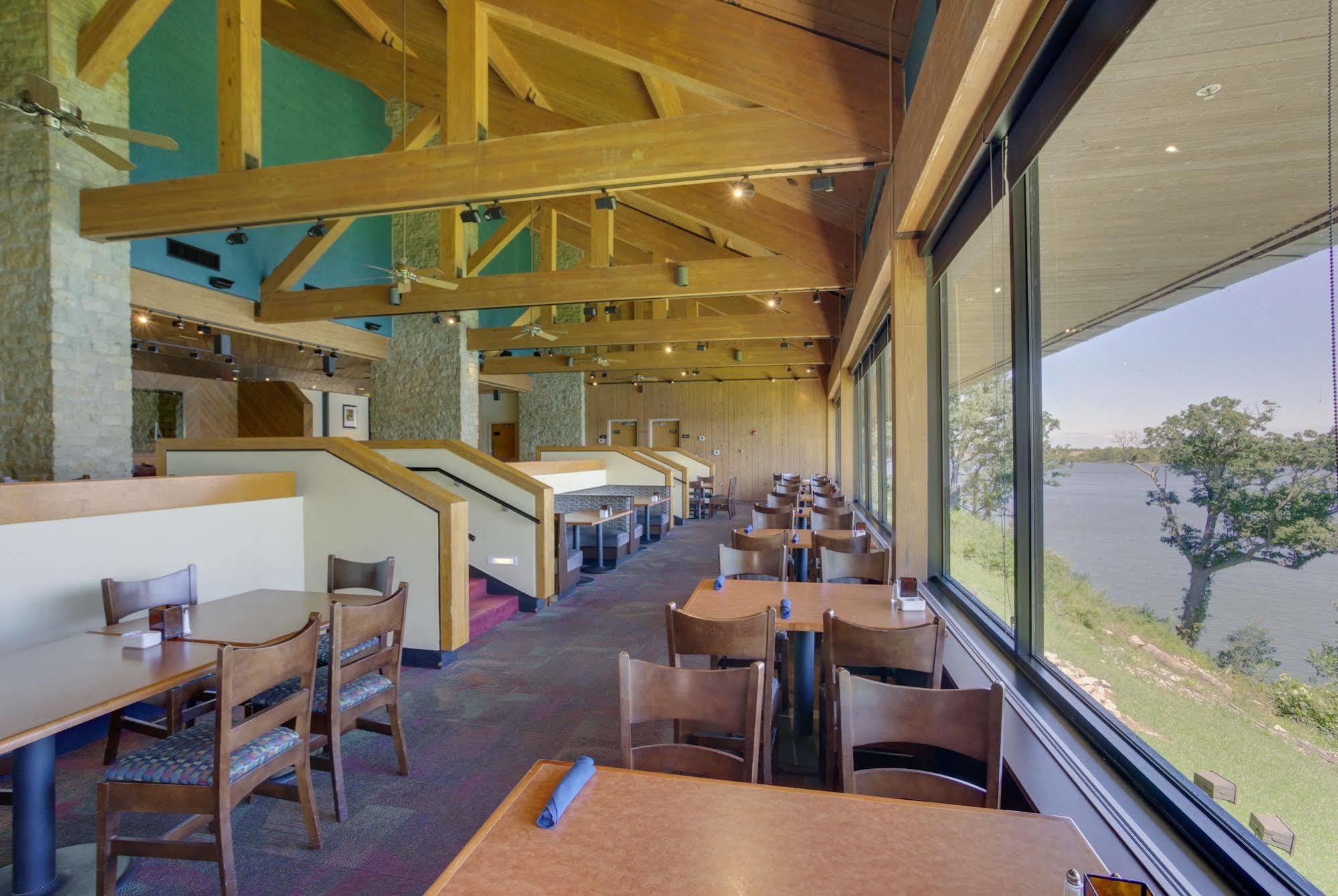 Deer Creek State Park Lodge And Conference Center Crownover Mill エクステリア 写真